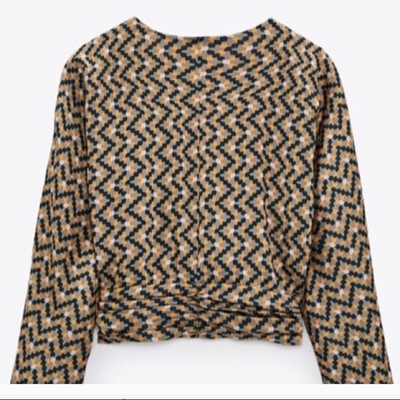 ZARA geometric ladies top size L - Picture 2 of 7